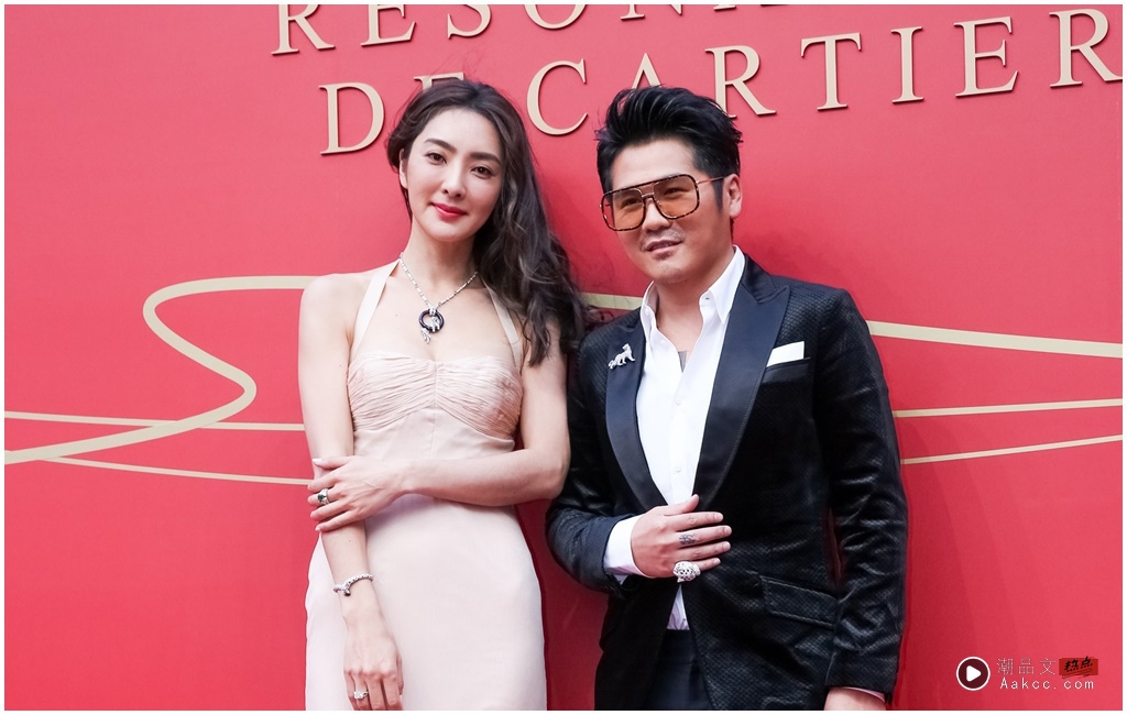 曹格见面会和粉丝合照!对方酷似前妻吴速玲 吓得他再三确认 内容图2 潮品文-大潮社旗下实时最新热点娱乐时尚数码等新闻资讯网站! 曹格 吴速玲