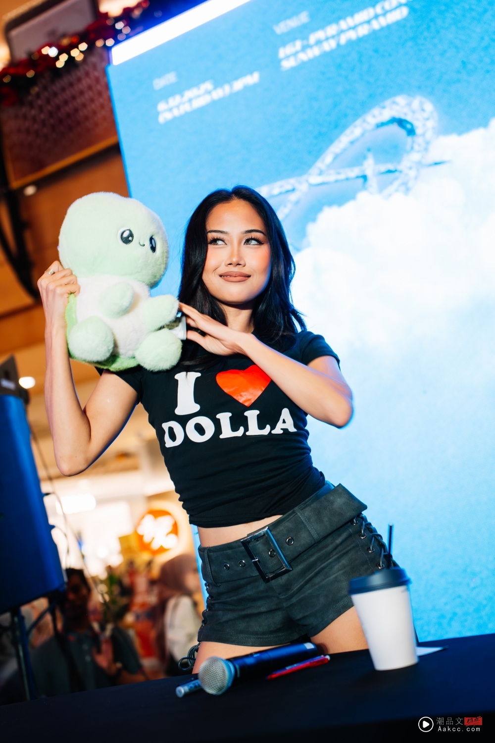DOLLA举办粉丝专属见面会!Tabby感动致谢:越是艰难的时刻越是与我们同在 内容图5 潮品文-大潮社旗下实时最新热点娱乐时尚数码等新闻资讯网站! DOLLA举办粉丝专属见面会