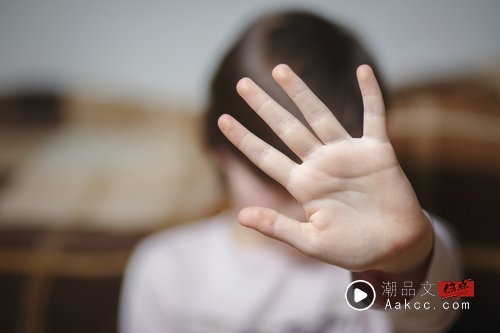 相关信息 | 男孩、女孩都要懂!6 招自我保护 从练习N.O.T守则开始 内容图5 潮品文-大潮社旗下实时最新热点娱乐时尚数码等新闻资讯网站! 小孩自我保护