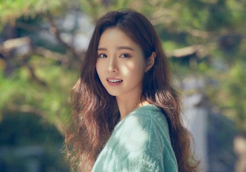 “演技评价两极”韩星!《财阀家的小儿子》申铉彬锋头输女二,车银优申世景演技争议多 内容图7 新潮社-实时最新热点娱乐时尚美妆等新闻资讯网站! Run On