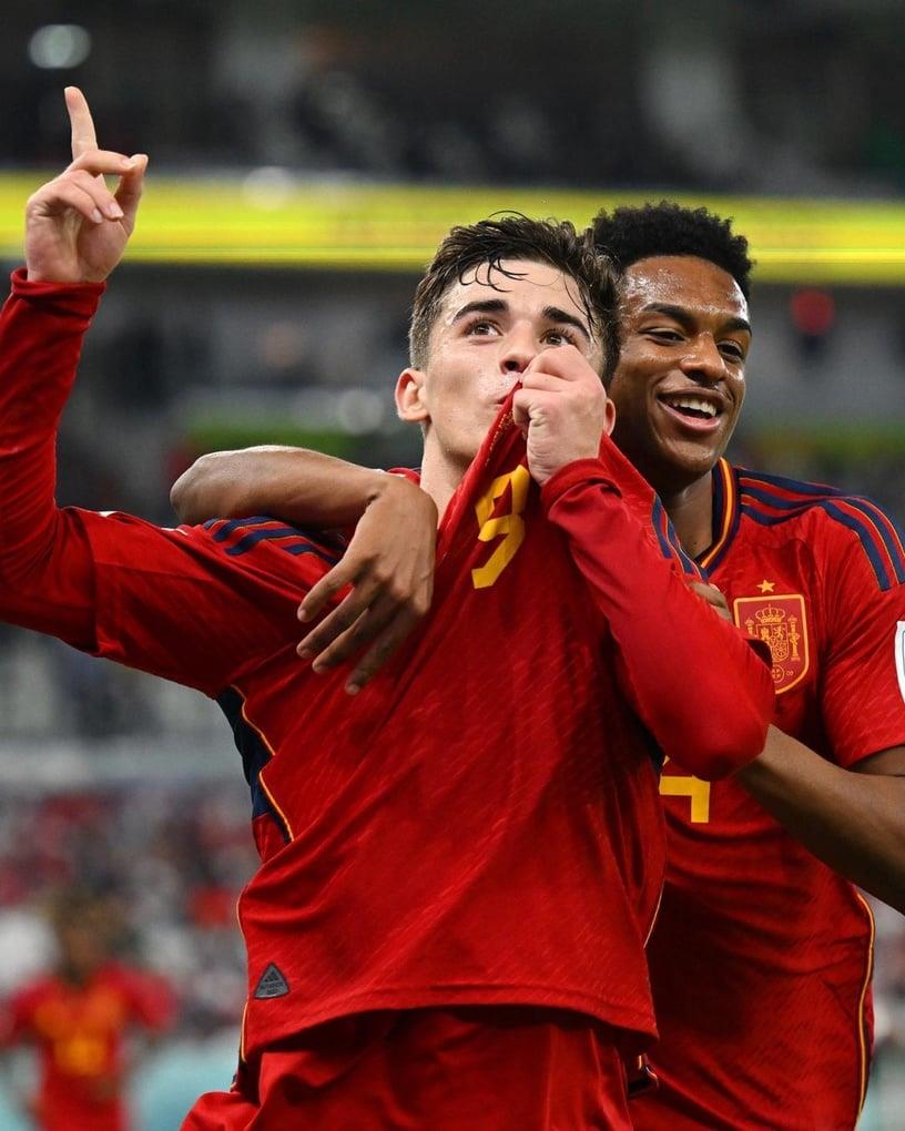 西班牙“Pablo Gavi”的8件事!加维不是本名、私下是呆萌“姐宝”,居然不会系鞋带! 内容图2 新潮社-实时最新热点娱乐时尚美妆等新闻资讯网站! 西班牙“Pablo Gavi”的8件事!加维不是本名、私下是呆萌“姐宝”,居然不会系鞋带!