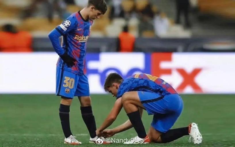 西班牙“Pablo Gavi”的8件事!加维不是本名、私下是呆萌“姐宝”,居然不会系鞋带! 内容图7 新潮社-实时最新热点娱乐时尚美妆等新闻资讯网站! 西班牙“Pablo Gavi”的8件事!加维不是本名、私下是呆萌“姐宝”,居然不会系鞋带!