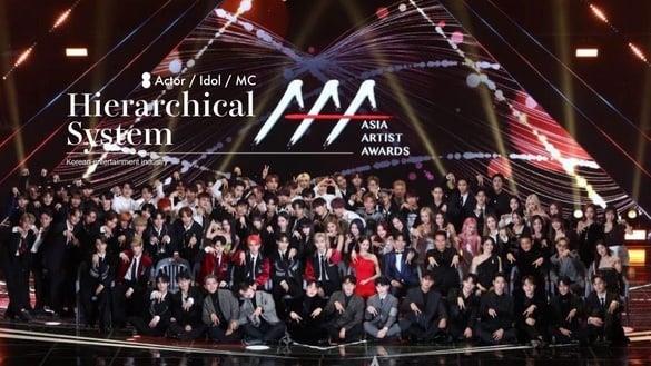 韩国演艺圈的“阶级之分”！只有演员有个别待机室，刘在锡当年领奖只有宋仲基拍手！