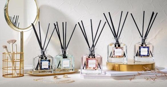 小套房也有豪宅感！克莉丝丹全新高级订制扩香，营造居家最舒适状态，宅家舍不得出门～