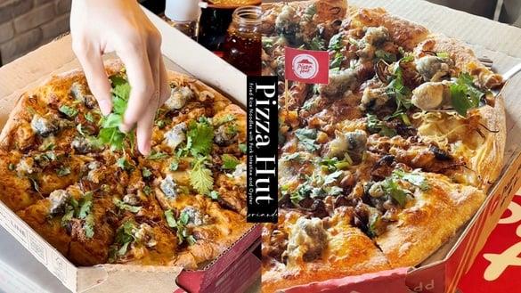 又有香菜！必胜客新口味“香菜大肠蚵仔面线比萨”现身，香卤Q大肠+面线“这天”抢先吃