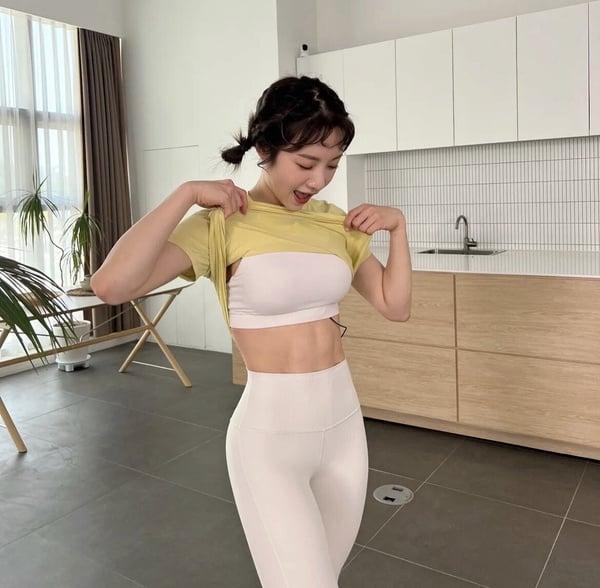 “腹部脂肪”消除攻略！10招有感瘦小腹运动，饮食原则+减脂食谱