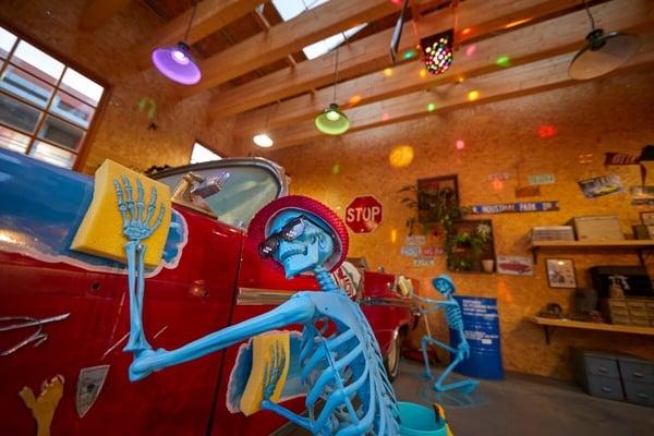 2023中国台湾万圣节活动景点！华泰名品城大玩“黑色幽默”、六福村“尸控折骨舞”恐怖登场