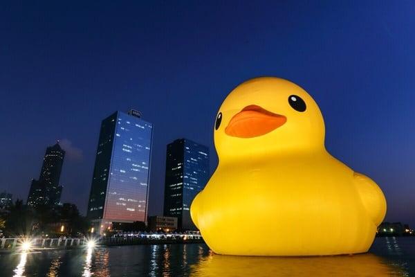黄X小鸭回来啦!高雄美食景点推荐:浪漫韩系咖啡厅auntiecafe、私房秘境柴山小渔港