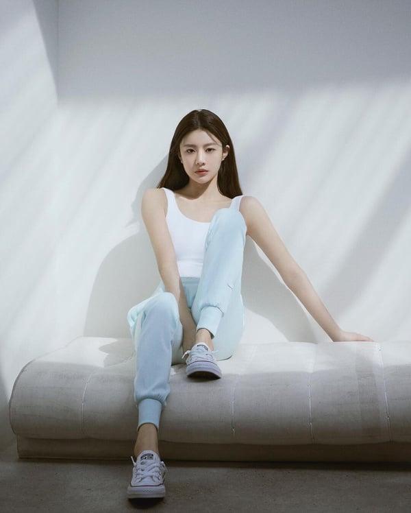 “高允贞”人物全解析：美到成整形范本No.1、代表作《异能》《Sweet Home》演技封神