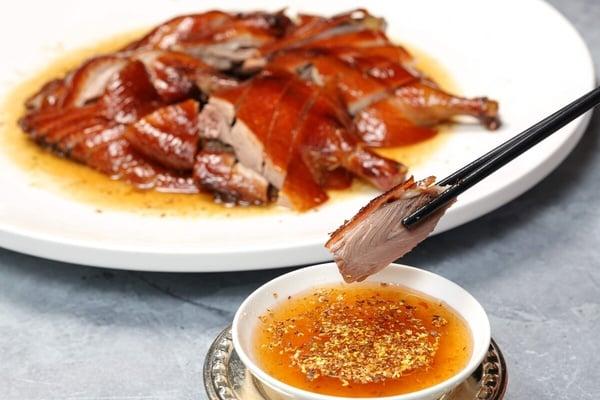 买一送一！4月生日优惠餐厅盘点：寿星生日优惠吃到饱免费、王品买一送一、和牛吃到饱