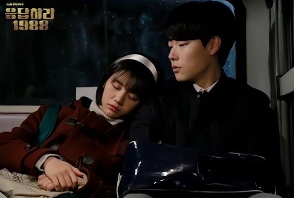 20对因戏生情但BE的韩剧CP！柳俊烈&惠利7年情断，“双宋”让人不敢重看《太阳的后裔》