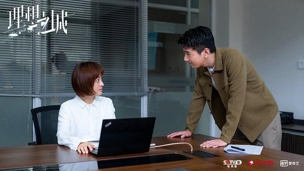 不输《玫瑰的故事》!10部“好看到停不下来”都市电视剧,第9部是现代豪门版《墨雨云间》 内容图8 新潮社-实时最新热点娱乐时尚美妆等新闻资讯网站! 不输《玫瑰的故事》!10部“好看到停不下来”都市电视剧,第9部是现代豪门版《墨雨云间》