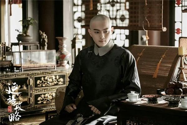 《你比星光美丽》许凯10件事：《延禧攻略》爆红成大势演员，看似高冷其实是猫奴＋妹控