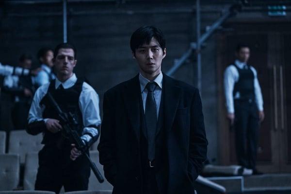 “黑色电影教父”朴勋政经典作品：金多美《魔女》系列必看，网敲碗《暴君》第二季！ 娱乐 图1张