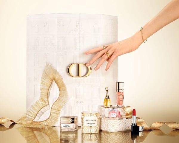 2024“圣诞倒数月历”盘点：DIOR、YSL美度破表，阿蒂仙之香圣诞月历梦幻必收