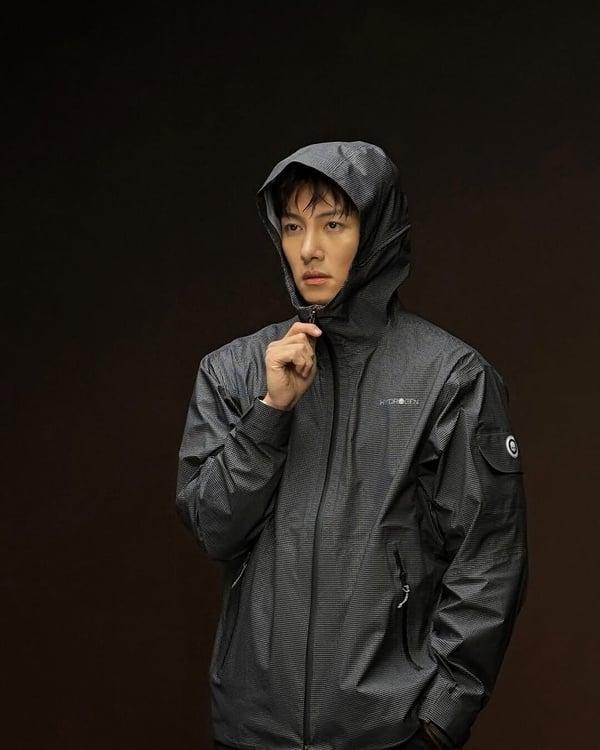 外网票选“全球最帅”男星TOP10!王一博第10,《问问星星吧》李敏镐第6,冠军真的帅! 内容图2 新潮社-实时最新热点娱乐时尚美妆等新闻资讯网站! 外网票选“全球最帅”男星TOP10!王一博第10,《问问星星吧》李敏镐第6,冠军真的帅!