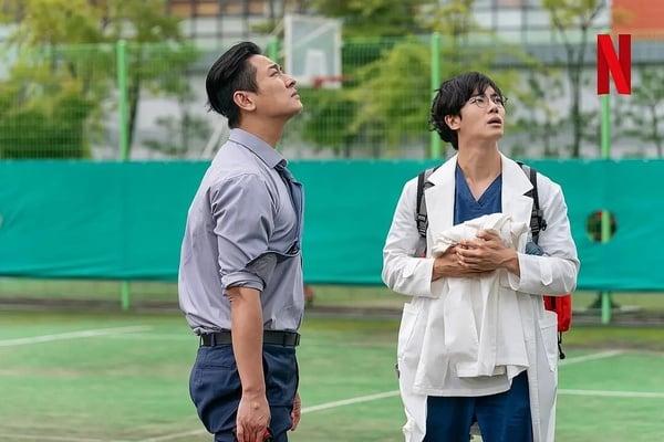 “不抱期待却超好看”Netflix原创韩剧！不仅《外伤重症中心》必追，第3部网公认一生推 娱乐 图3张