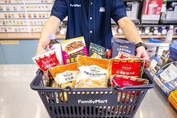 全家“228连假优惠”：全家精选商品买一送一优惠别错过
