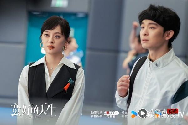 孙俪在《蛮好的人生》中饰演保险女王胡曼黎
