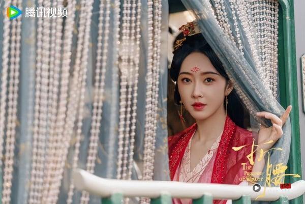 《折腰》剧情看点＆角色介绍：刘宇宁、宋祖儿先婚后爱，超欲圆房被封“床戏天花板” 娱乐 图9张