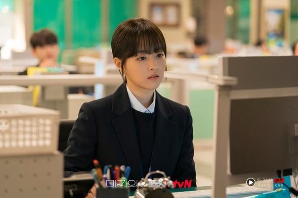 Netflix《未知的首尔》好看吗？朴宝英遭职场霸凌引共鸣，韩网赞“治好追剧倦怠期” 娱乐 图6张