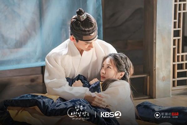 《我夺走了公爵的初夜》首播冲出好评！徐玄不计形象演搞笑女、玉泽演台词羞耻却不油腻 娱乐 图7张