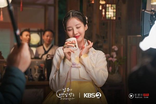 《我夺走了公爵的初夜》首播冲出好评！徐玄不计形象演搞笑女、玉泽演台词羞耻却不油腻 娱乐 图8张