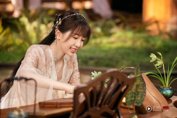 网评心中“古装剧女主天花板”TOP10!《临江仙》白鹿第5，热巴第2，冠军是古装收视保证 娱乐 图2张