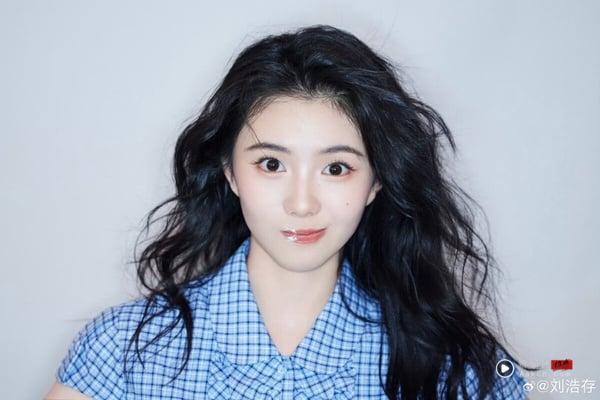 《七根心简》刘浩存10件事！20岁替父母还清债务、搭档宋威龙&王安宇成“男神收割机” 娱乐 图1张