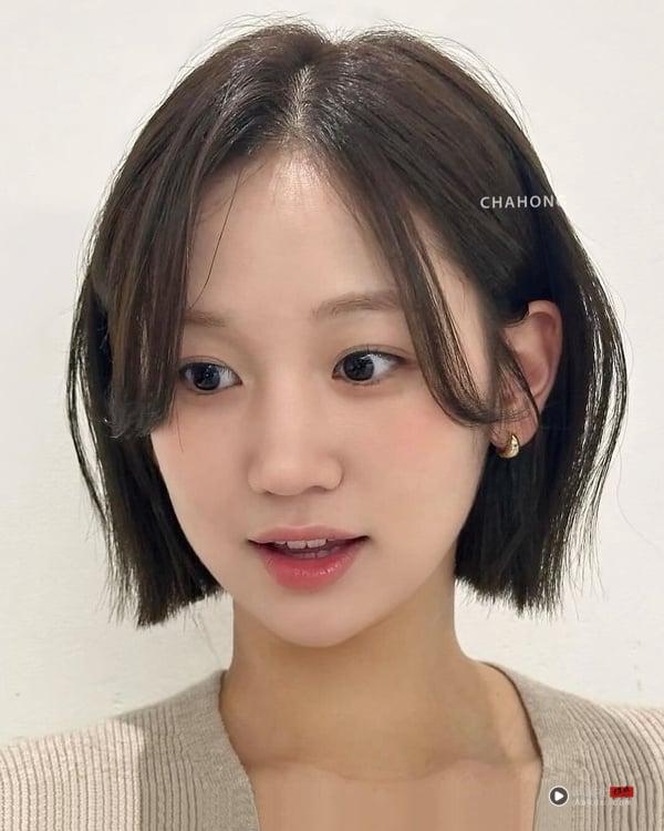 2025 八字浏海范本20款：适合脸型、剪法，发卷整理技巧一次搞懂！ 最新 图8张