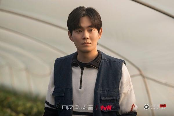 Netflix《未知的首尔》7位实力派演员介绍！她比朴宝英还狂，百想&青龙&大钟影后全包办 娱乐 图13张