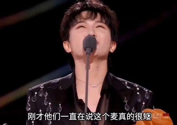 他比《折腰》刘宇宁还高？5位电视剧男星“长腿趣事”！张凌赫190公分高到“头顶天花板” 娱乐 图15张