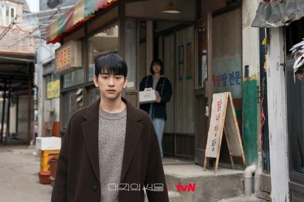 Netflix《未知的首尔》8大剧情彩蛋！昊洙要和未知求婚了？它竟暗示昊洙右耳终将失聪？ 娱乐 图2张
