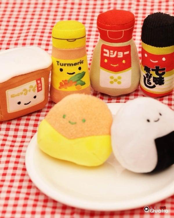 日本必买“Jellycat平替版”扭蛋爆红！关东煮、御饭团全都变娃娃，价格仅台币80元！ 时尚 图6张