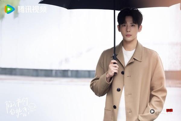 2025上半年霸屏的电视剧男演员TOP5！《书卷一梦》刘宇宁2部落榜，刘学义3部，这位最成功 娱乐 图9张