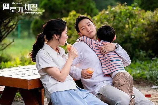 不输《瑞草洞》！剧荒值得追的“Netflix隐藏神剧韩剧”！两部部破9分好剧错过真的可惜 娱乐 图6张