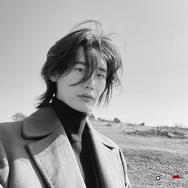 关于《瑞草洞》李锺硕的11件事：唯一认爱IU、差点成为偶像歌手、演艺圈人脉王！ 娱乐 图4张