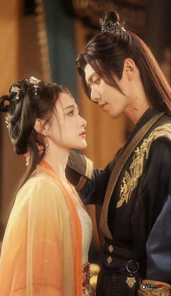 近年电视剧开始流行起每集只有10分钟，甚至是2、3分钟的短剧，许多短剧还拍得不错呢！《病娇反派攻略计划》也是被大推的短剧，剧情和虞书欣《永夜星河》有点类似，都是女主穿书，要攻略反派的设定。《病娇反派攻略计划》是竖屏短剧，质感当然没有《永夜星河》那么好，但剧情有爽感、有爆点，很适合打发时间看。