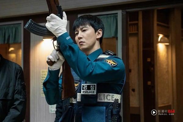 8部好看到“忍不住一口气看完”Netflix韩剧！《枪口彼端》无冷场，这部让人想请假狂追 娱乐 图2张