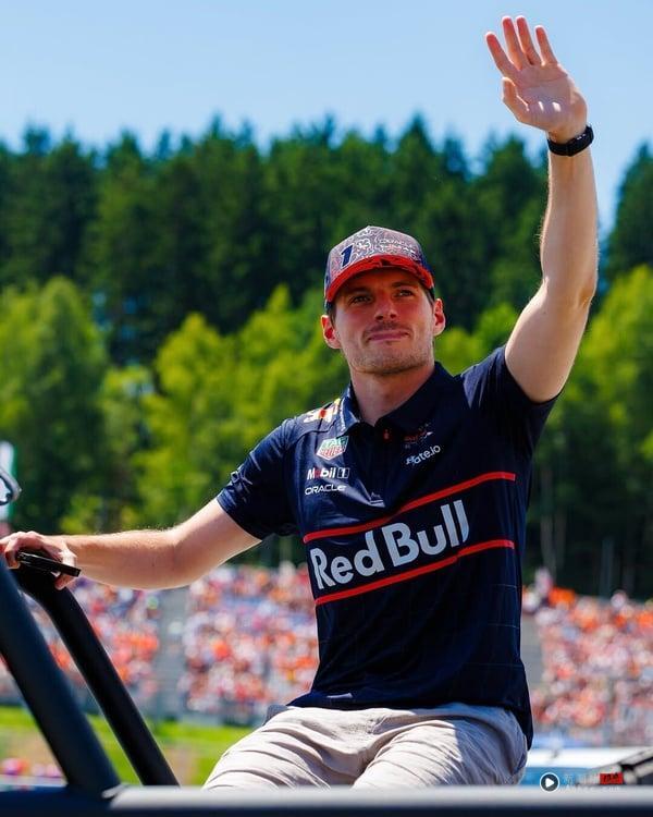 盘点十位F1最帅车手：法拉利王子 Charles Lecler 人气超高，这位竟是电影《F1》监制！ 娱乐 图9张