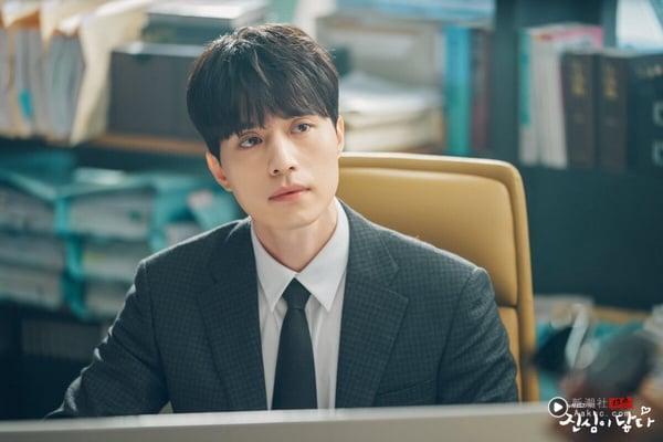 《善良的他》李栋旭经典角色TOP6：《九尾狐传》最帅九尾狐、《他人即地狱》变态牙医！ 娱乐 图3张