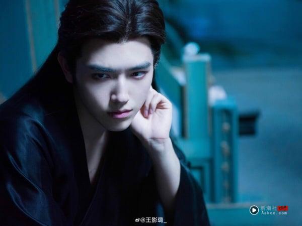 《献鱼》剧情看点＆角色介绍：陈飞宇化身阴郁大魔头，恋上“咸鱼”王影璐情牵三世