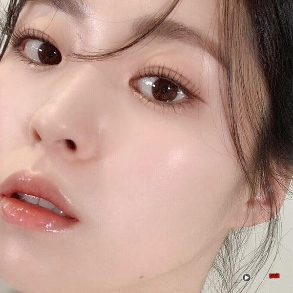 编辑推荐｜2025韩国唇颊霜评比推荐：CLIO、fwee人气色号试色＋妆效评比一次看 最新 图2张