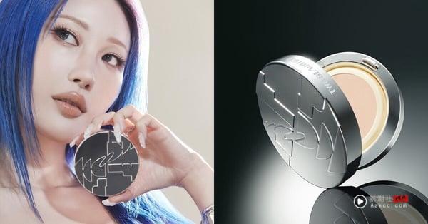 2025韩国Olive Young“气垫粉饼”TOP1：Two Slash Four 天使缎面气垫粉饼