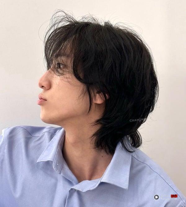 2025男生发型范本25款：两侧短、微分碎盖、日系中长发，不用整理就有型！ 最新 图11张