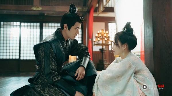 《云之羽》丞磊8件事！ 原先是临演，私下竟然爱跑酷，撞脸陈冠霖，新剧合作罗云熙！