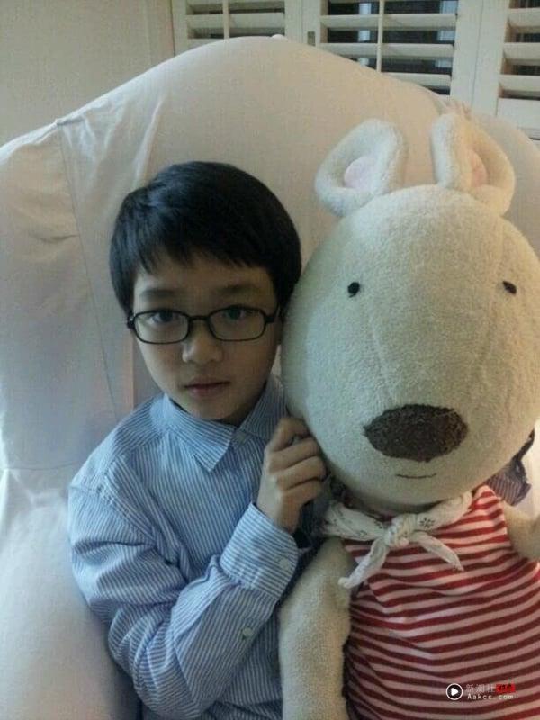 崔杋圭十件事：TXT 最后一块拼图、长发短发都帅，自作曲“Panic”展现才华与魅力！ 娱乐 图5张