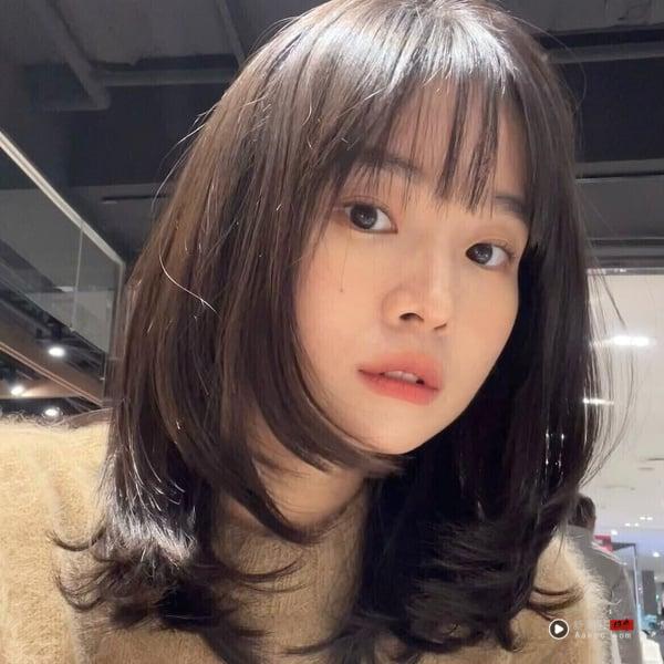 8款黄肌不用漂“显白发色”推荐！灰棕发色热度高，遮白发、布丁头不明显，褪色也好看 最新 图6张