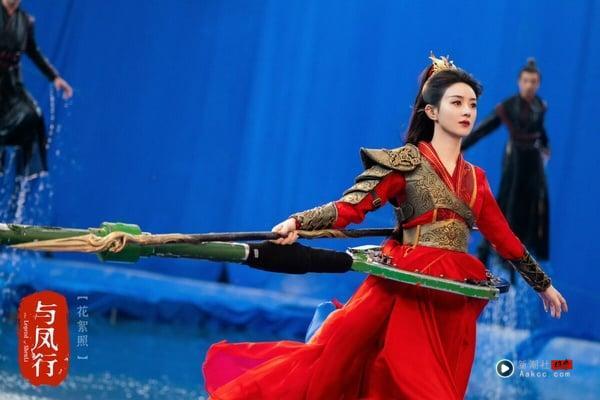 网评8位电视剧“打戏超狂”女演员：赵丽颖、刘诗诗帅过男主，虞书欣滚泥浆肉搏超惊艳！ 娱乐 图2张