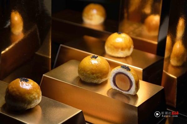 高雄福华大饭店的月见蛋黄酥礼盒，为全手工限量制作，内含九颗经典蛋黄酥